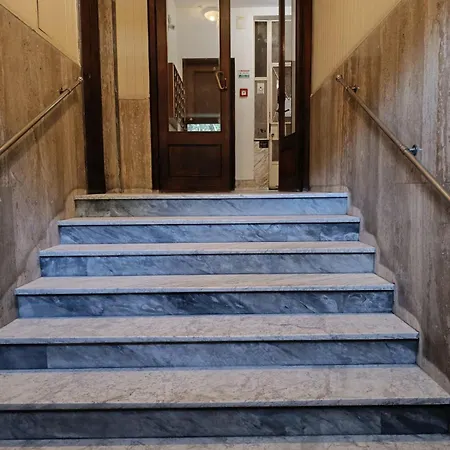 Apartamento Regina House Al Centro Di
